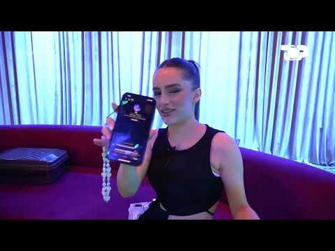 Maria tregon mesazhin e çuditshëm në instagram - Për'puthen prapaskena