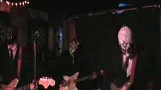 Los Straitjackets play Calhoun Surf