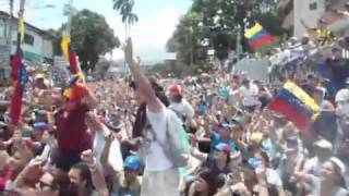 preview picture of video 'Protesta frente al CNE en San Cristóbal'