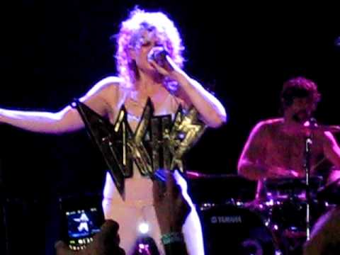 Peaches / "F*ck The Pain Away" Live at the Wiltern