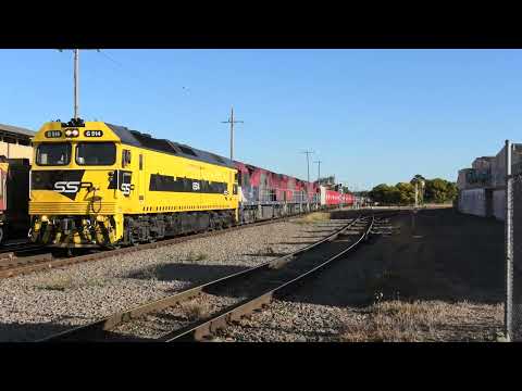 8148 at islington junction( 7 .44) with G514 -FIE002 -004- 001 on 1- 9- 24