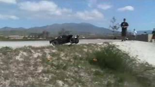preview picture of video 'HPI Baja 5B and 5T's bashing in Foothill Ranch'