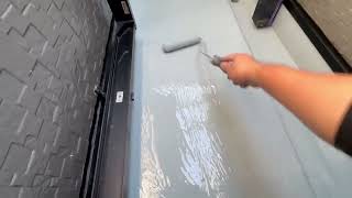 R7 11月11日　ベランダ防水上塗りウレタン塗布