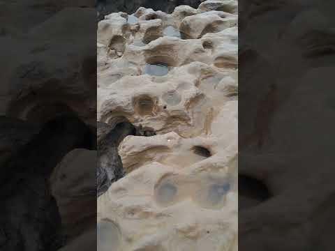 Lluvia sobre el agua... Argentina,  Buenos Aires,  Monte Hermoso