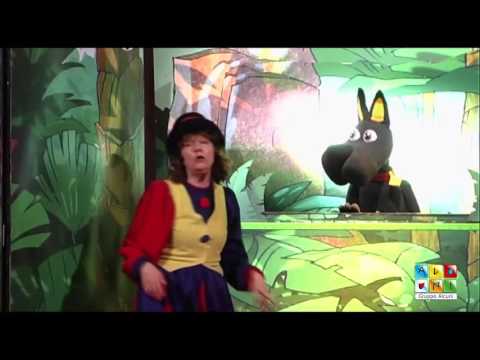 CLIP - Who Caught the Golden Fish? - Theater with the Mini Cuccioli