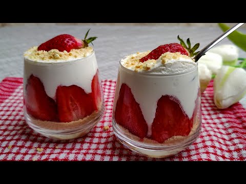 Quick And Easy No Bake Strawberry Cheesecake Cups