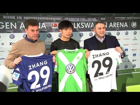 China-Kracher oder PR-Gag? Xizhe Zhang in Wolfsburg vorgestellt