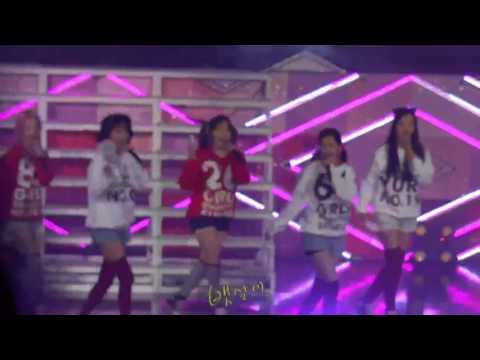 170805 SNSD - Kissing You at Holiday to Remember (Full Fancam)