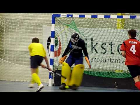 MHCT Zaalhockeyteam JB1 tegen Prinsenbeek