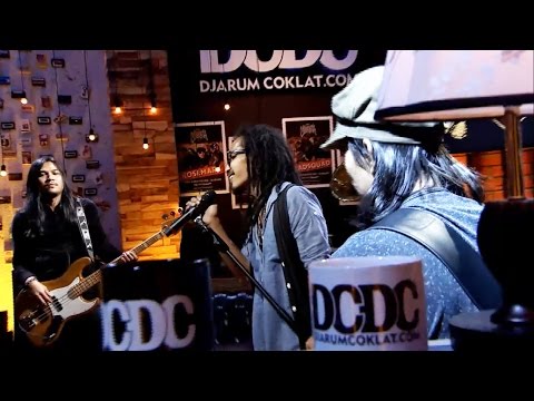 Ipang Lazuardi - Sahabat Kecil (Hidden Track DCDC MUSIKKITA)