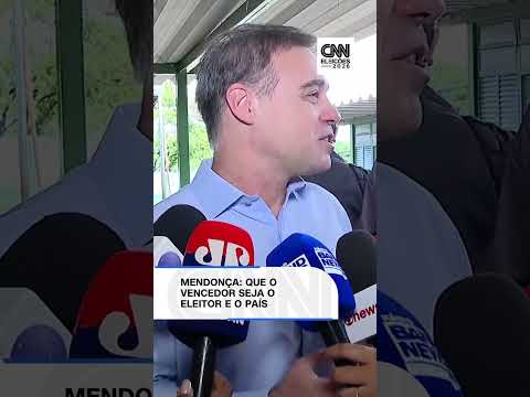 André Mendonça vota no 2º turno e cita “início de novo ciclo no país”