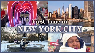 FIRST TIME IN NEW YORK 🗽 Broadway, Snowy Central Park, Macy’s & Statue of Liberty | NYC VLOG PART 1
