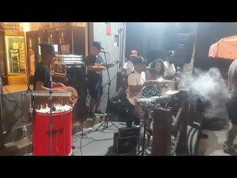 SAMBA SIM NO BAR DA ESQUINA #evandrom #show #sambasim