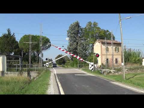 Passaggio a livello di via Donesiglio - Granarolo Faentino (RA) / Level Crossing / Bahnübergang
