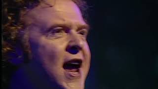 Simply Red - It&#39;s Only Love (Live at The Lyceum Theatre London 1998)