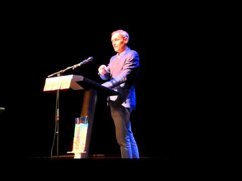 Arthur Japin leest uit Maar buiten is het feest