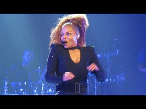 Janet Jackson Shows Off Her Incredible Weight Loss at First Post-Baby Show