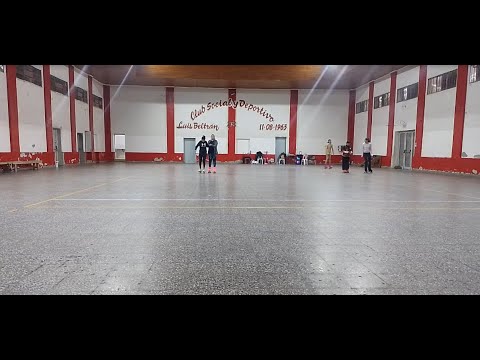 practicando patin artistico con las chicas  en luis beltran rio negro con cele vargas