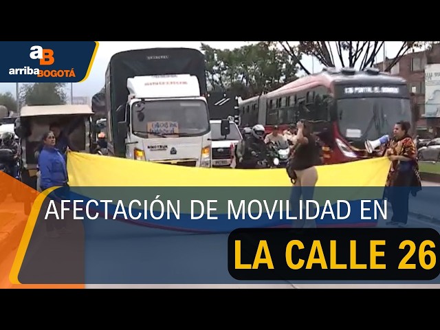 ‘Plan tortuga’ de recicladores en la calle 26 en Bogotá genera fuerte congestión vial