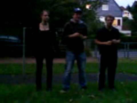 3 Idioten beim Tanzen