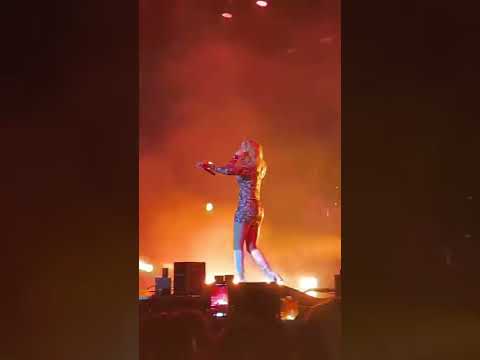 Sofia Reyes, Maria Becerra - MARTE (Live Arena Chile)
