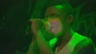 Tricky - Pumpkin (Live Montreux 2001) 3of13