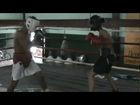Chocolatito vs José el "Danto" Pérez 3