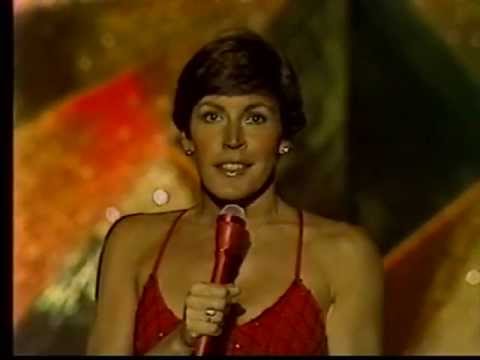 HELEN REDDY - YOU'RE MY WORLD - OFFICIAL VIDEO - QUEEN OF 70s POP