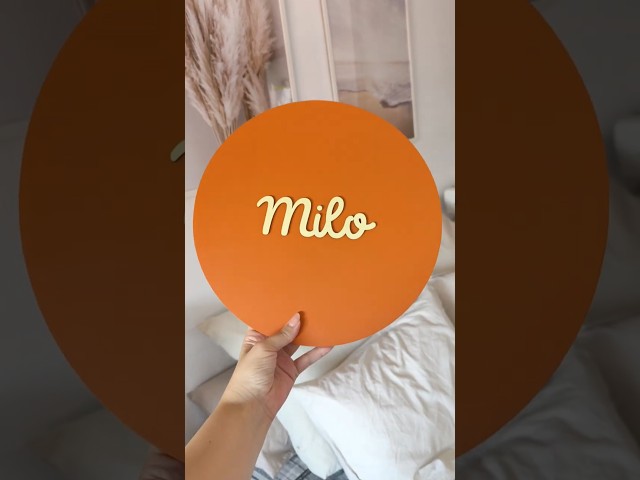 Vídeo relacionado con 2 pancartas de cumpleaños personalizables, diseño de zombi para Halloween, niños, decoración de fiestas