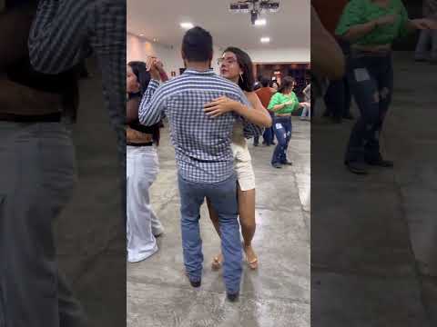 Quinta Forrozeira em Patos de Minas! 💃 #playvaquejada #bsb #dance #forrozinho #piseiro #danca