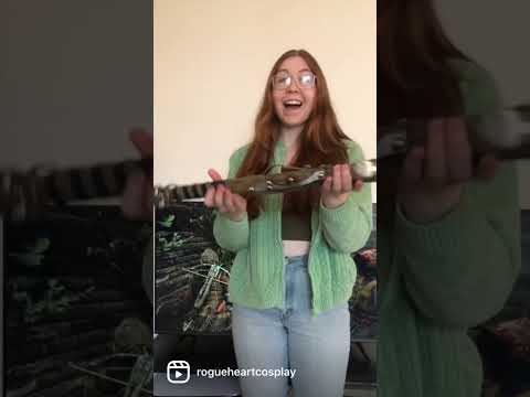 I made Amicia’s crossbow from A Plague Tale: Requiem!