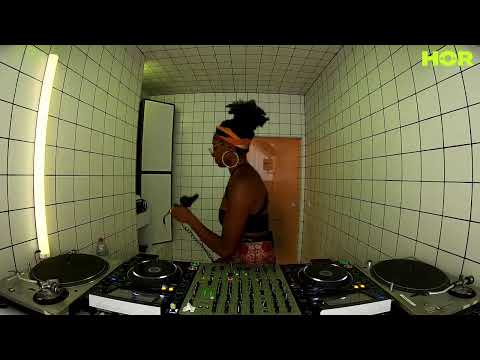 No Shade - Kikelomo / August 10 / 4pm-5pm