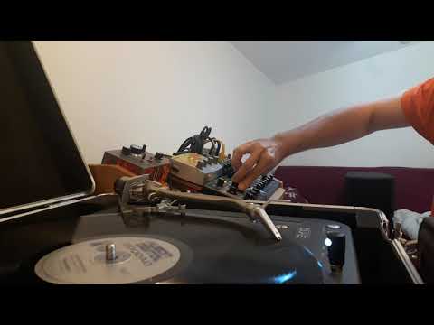 Murray Man -Trouble Ahead  / Tippa Irie - Give Praises / Sylford Walker Trod  It / Doodad Version