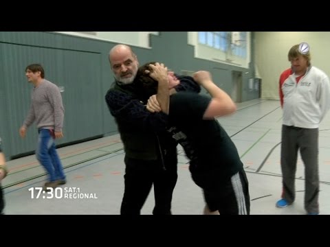 Wing Tsun für mehr Selbstbewusstsein: Kampfmeister gibt Schülern Tipps