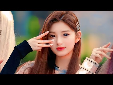 Film| Gabadhan wiil ayay ka helaysa aragtidi ugu horeysayna waxena go'ansane ine jecelkeda u shegato