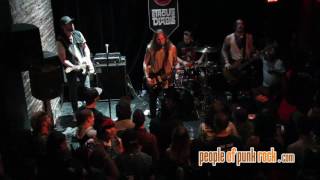 THE HUNTERS - Dave Grohl @ Pouzza Fest 7, Montréal QC - 2017-05-20