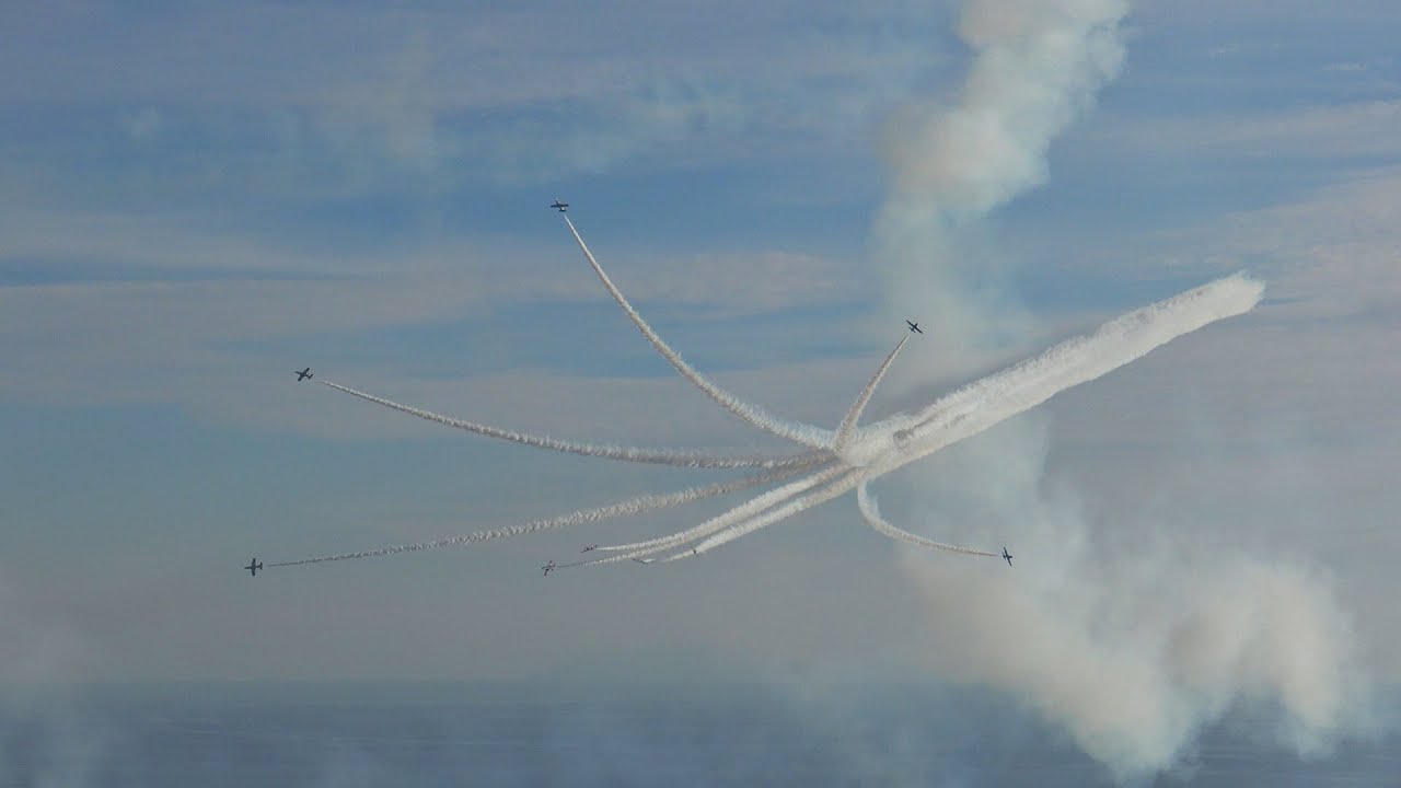 Le Frecce tricolori sfrecciano nei cieli di Castiglione della Pescaia. Oggi le prove