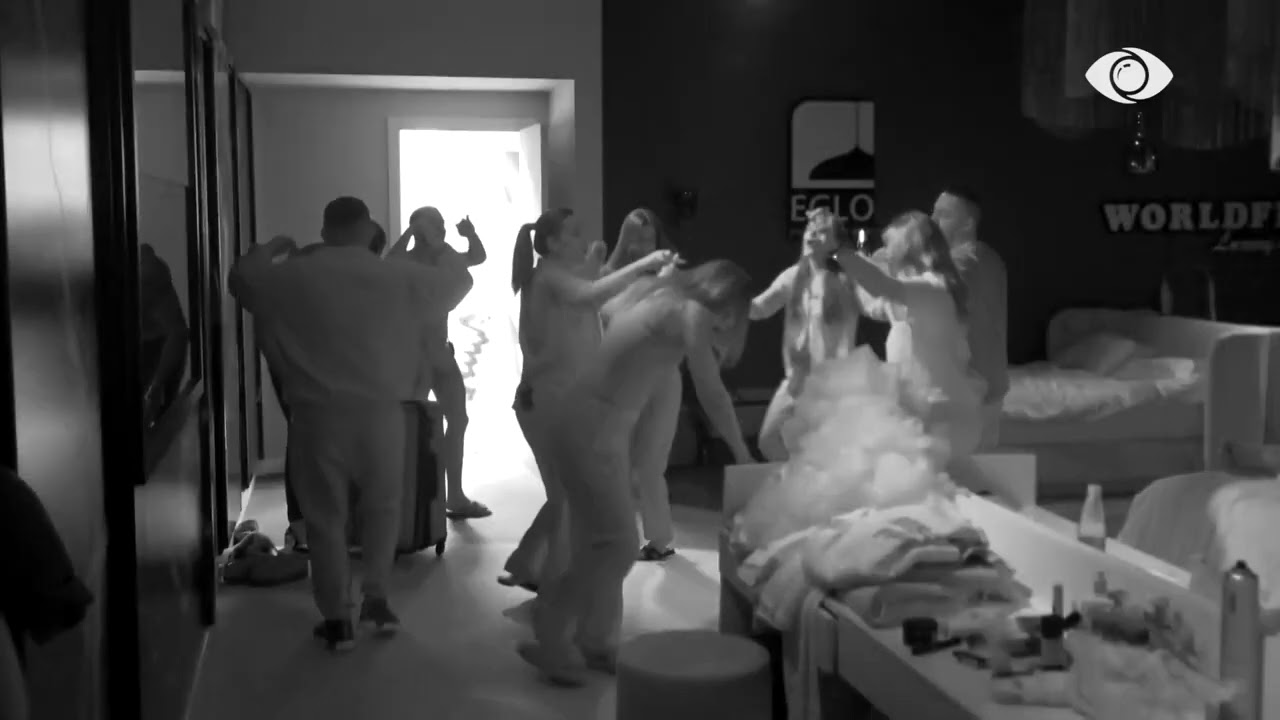 “Hajde ta vallëzojmë vallen e Rugovës”/ Vijon ahengu në dhomën e gjumit, banorët ja marrin valles
