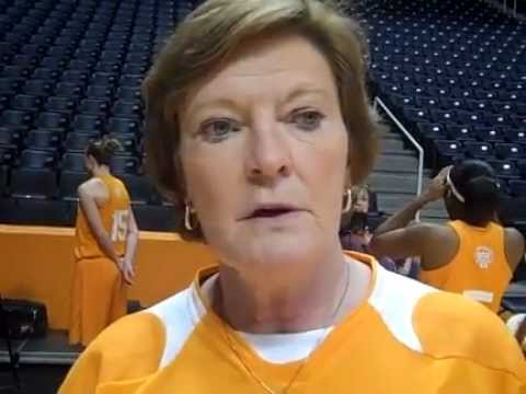 Pat Summitt talks about S.C. coach Dawn Staley