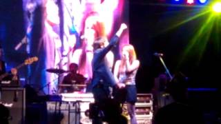 Callalily - The Bitter Song with Eunice of Gracenote ( UE Caloocan Benefit Concert 2016)