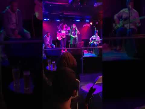 DJ Yehudit Sings video.