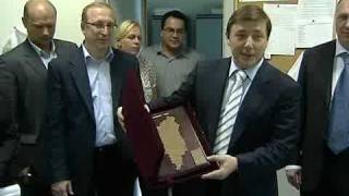 preview picture of video 'Губернатор Хлопонин поздравил ТРК Северный город'