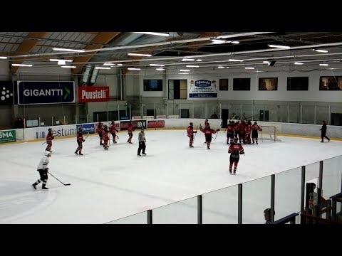 B1 Ässät-TPS playoffs 24.3.2019. Ottelun voitokkaat lopputunnelmat.