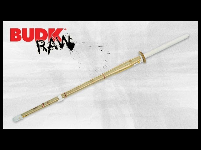 Vídeo relacionado con BKAYOLOF Kendo Practice Wooden Sword, Espada de bambú y Espada de Madera, Bokken, Dos Espadas, Entrenamiento para Adultos y Entrenamiento de Combate para niños-2PCS||80CM