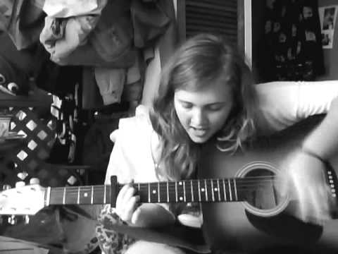 Genevieve Rose singing Wonderwall By Qasis