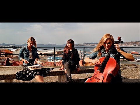 Vídeo: «Un día», de Celso Emilio Ferreiro, interpretado por Son Trío [4´ 06´´]