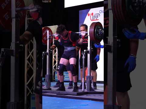 250kgs au Squat pour Panagiotis Tarinidis en catégorie -66kgs !