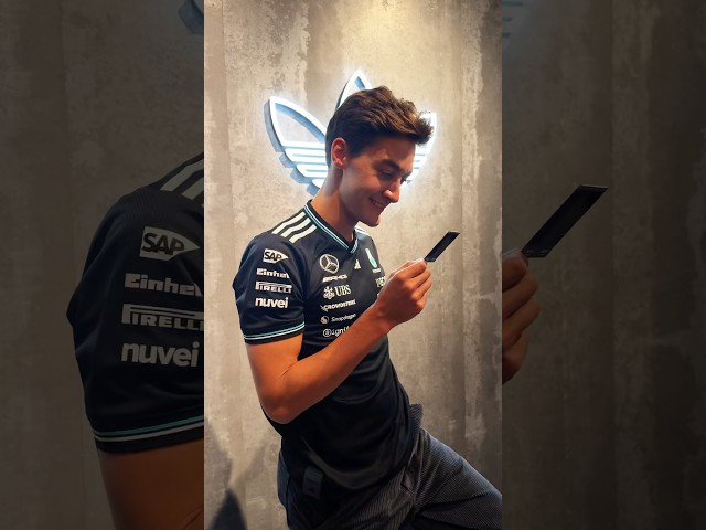 Vídeo relacionado con adidas Uomo Mercedes - AMG Petronas Formula 1 Team Driver Jersey, Black, XL