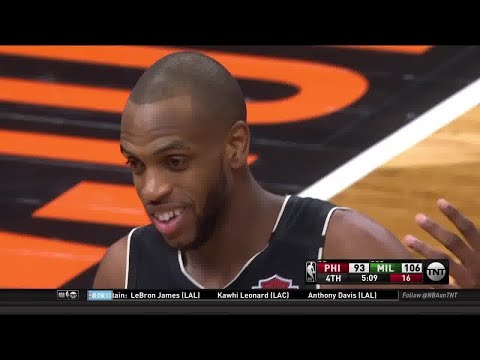 Khris Middleton Full Play vs Philadelphia 76ers | 02/06/20 | Smart Highlights