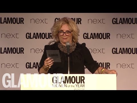 AbFab 's Jennifer Saunders Presents Amy Schumer With Her GLAMOUR Award | Glamour
